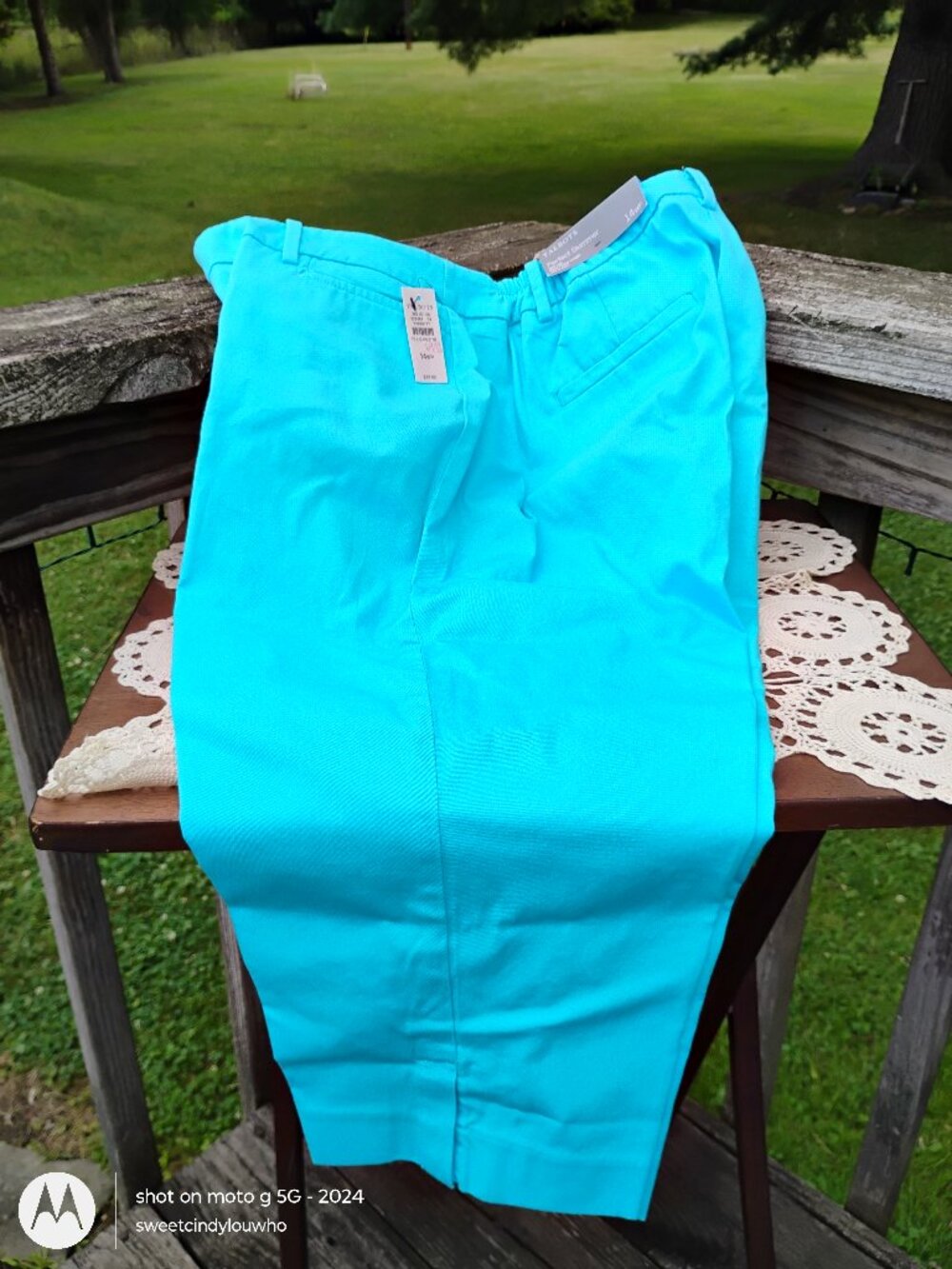Talbot's Perfect Skimmer aqua NEW size 14 WP slim-legged pedal pusher length